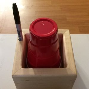 Solo cup dispenser